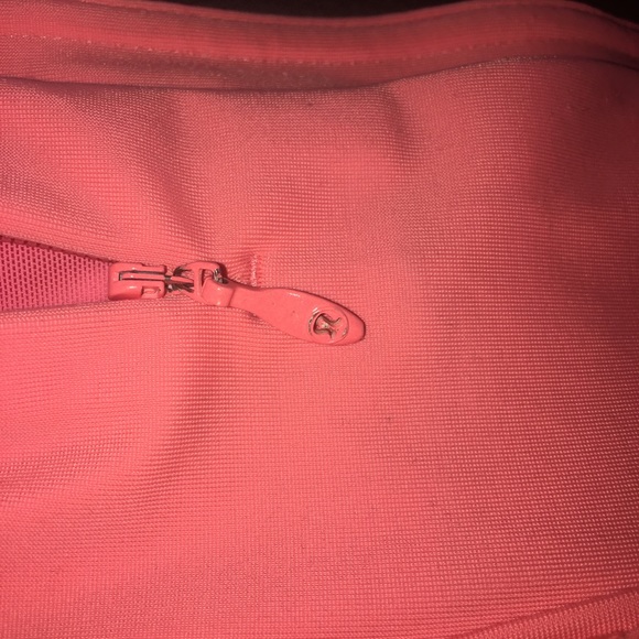 Lululemon Coral Salmon Speed Up Shorts Size 8. - Picture 6 of 13